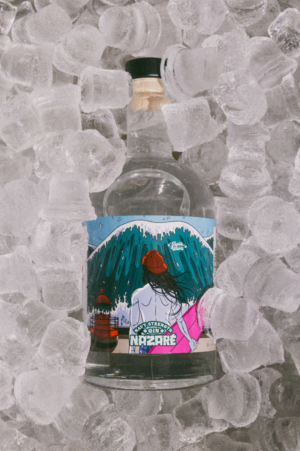 Duck Dive Surf Nazarè 70 CL - Navy Strength Gin